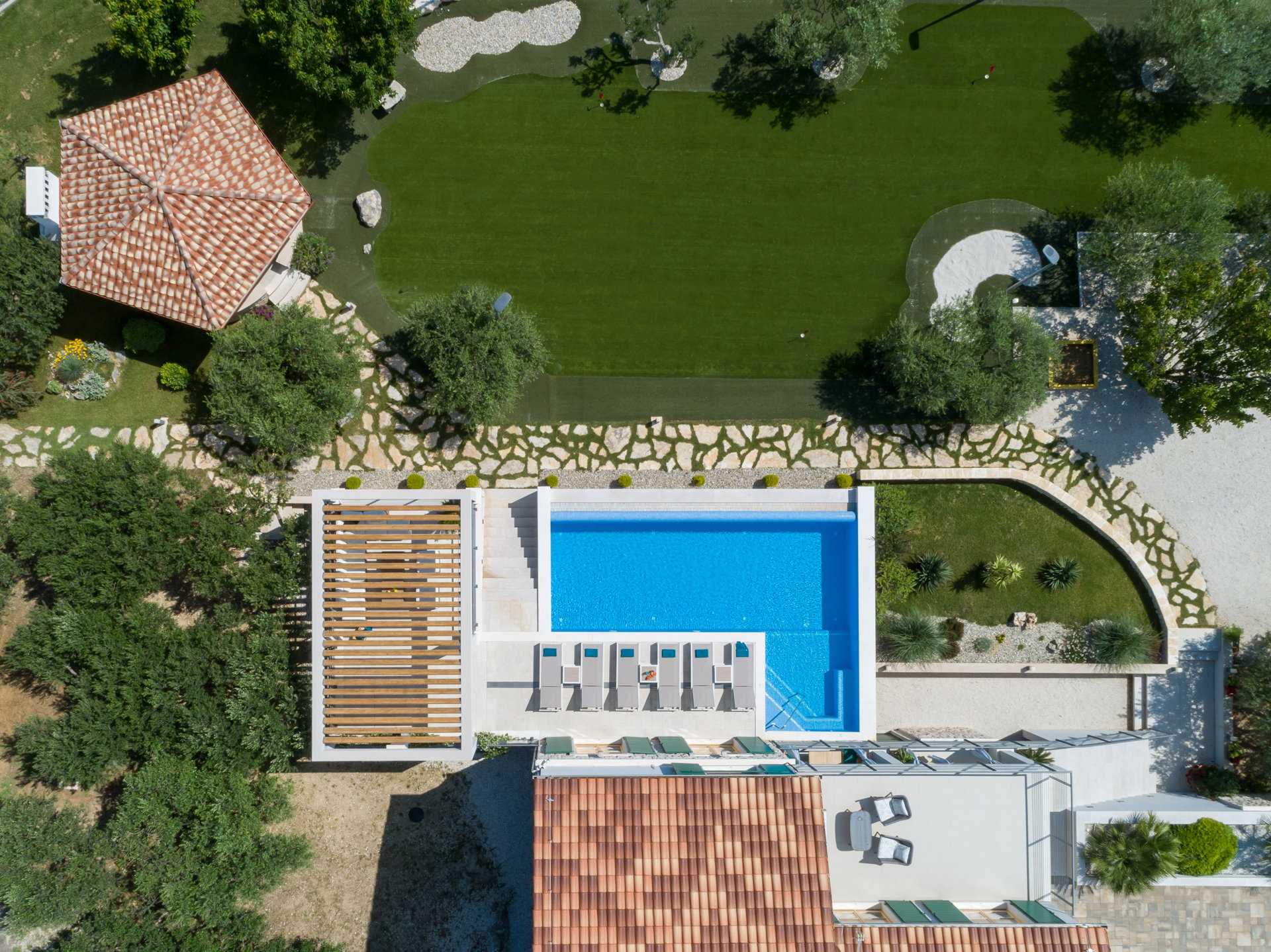 Villa Blue Ivy with Heated Pool
