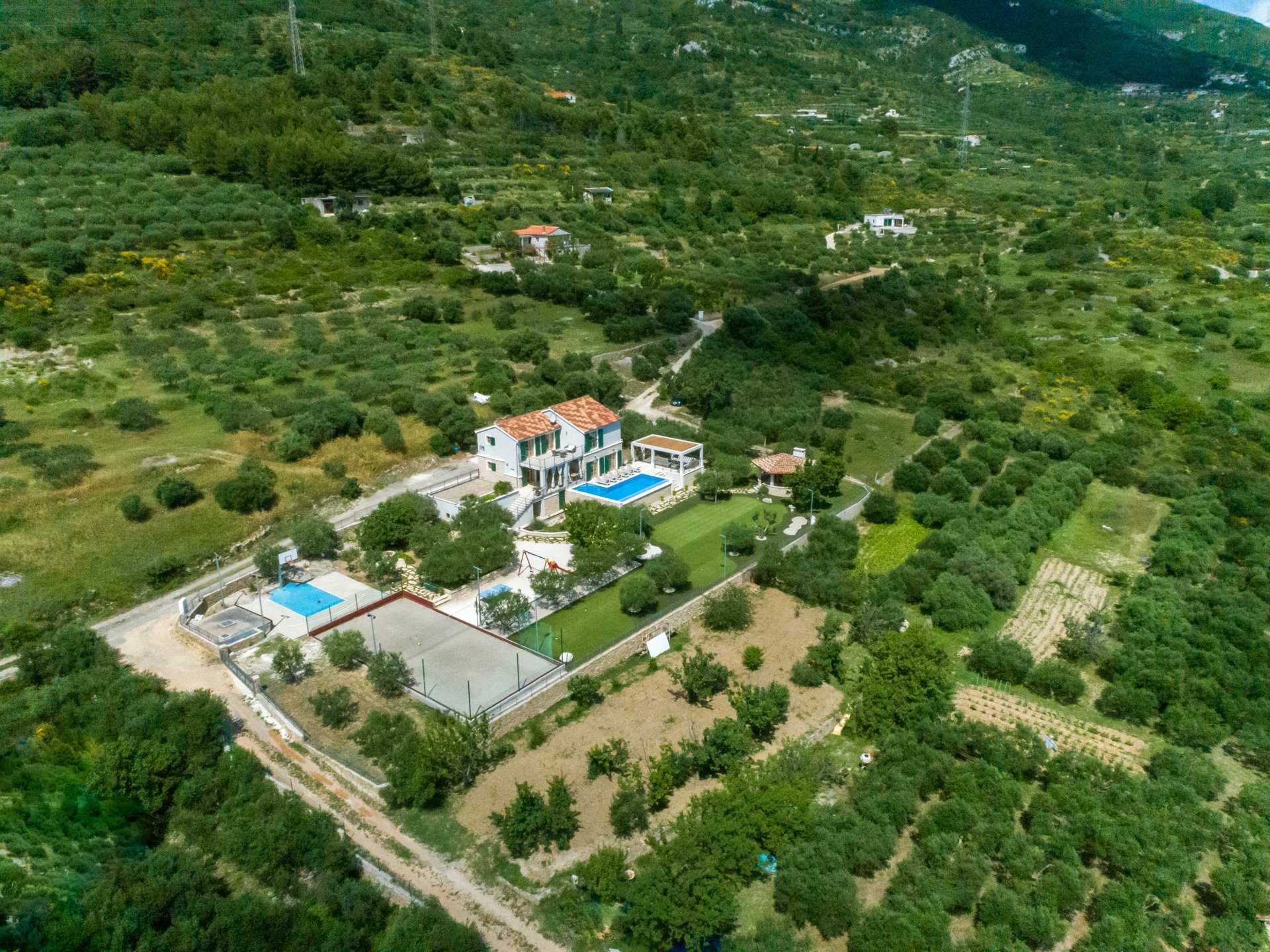 Villa Blue Ivy with Heated Pool