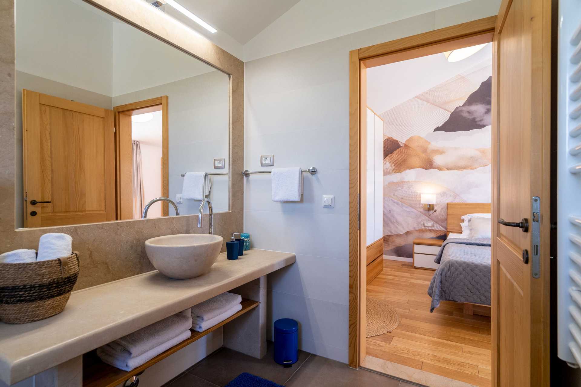 Villa Blue Ivy with Heated Pool