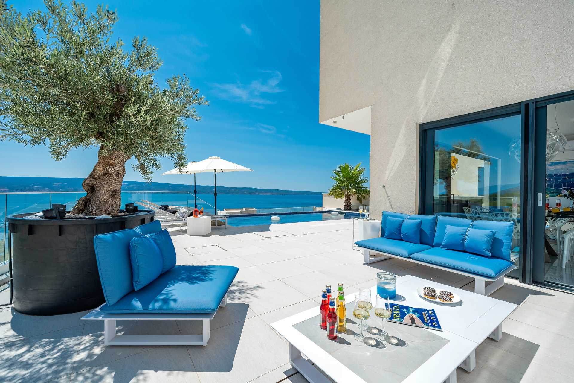 Villa Chameleon with Pool