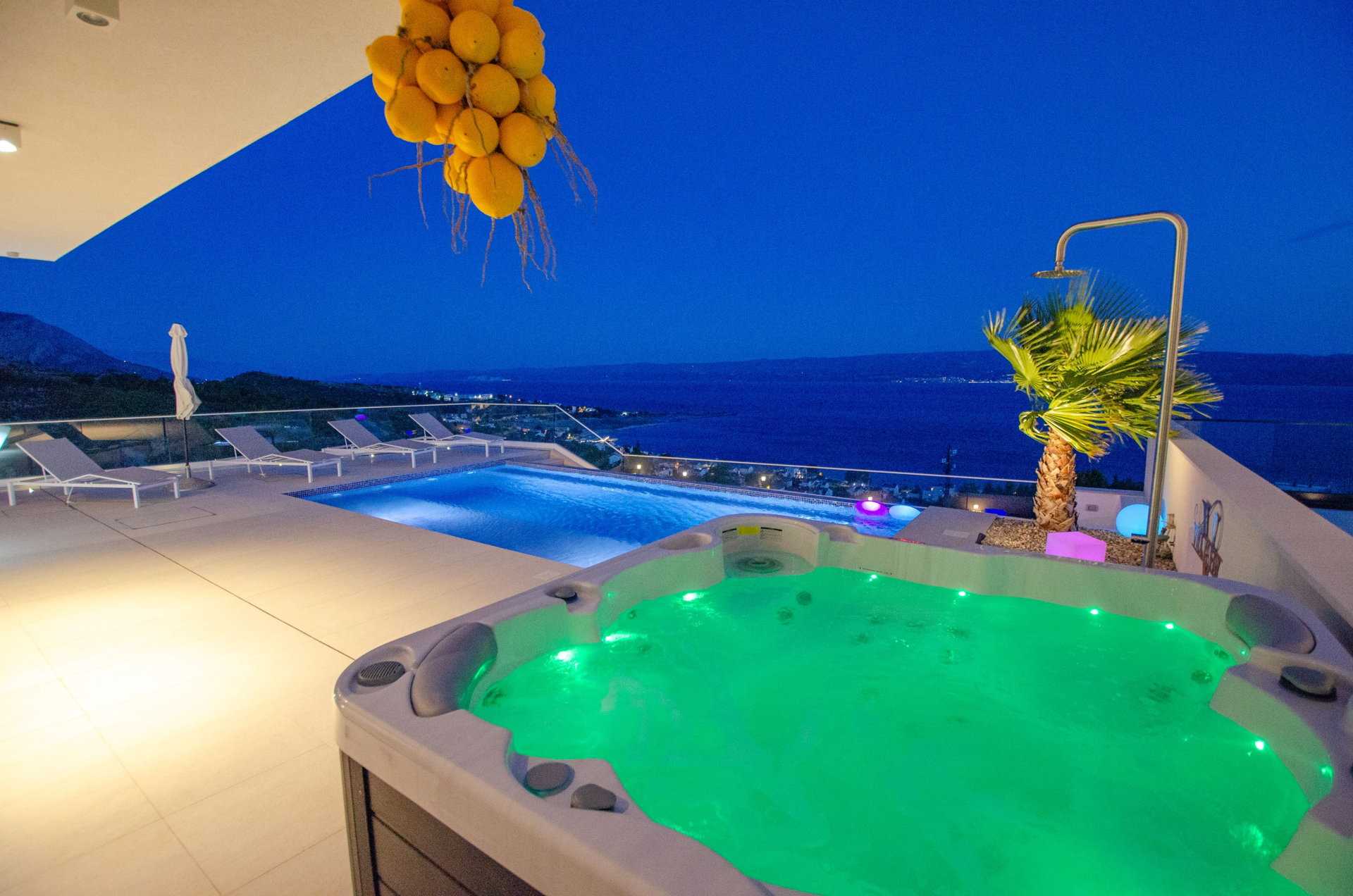 Villa Chameleon with Pool