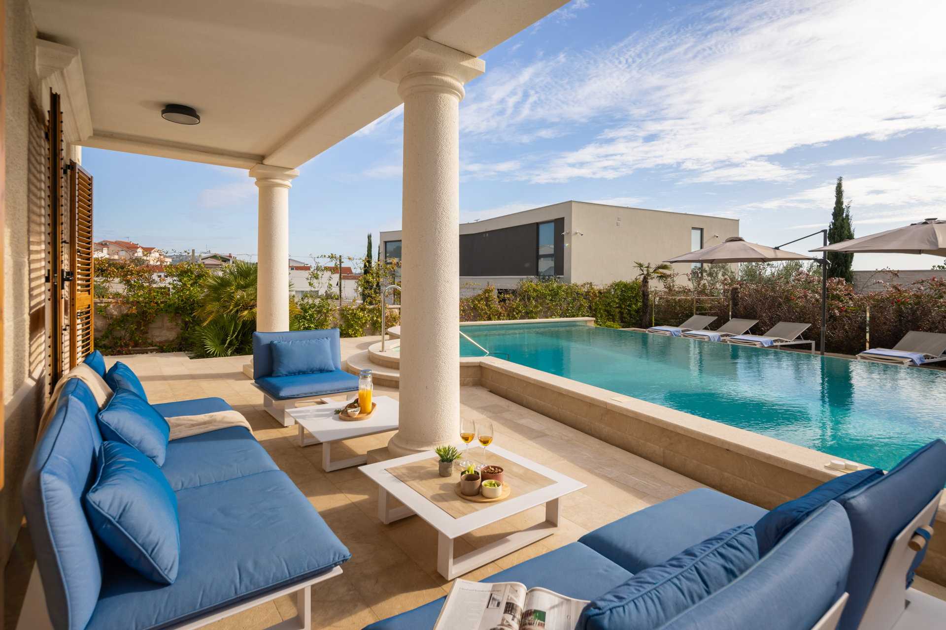 Luxury Villa Skyfall with Pool