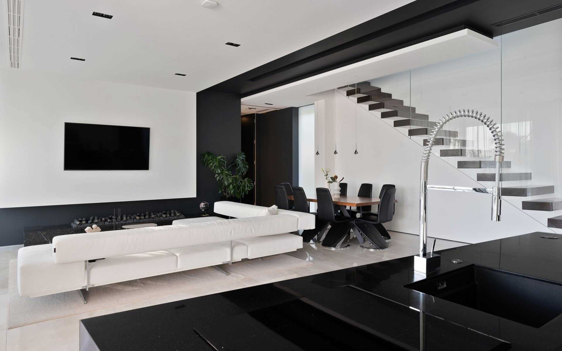 Luxury Villa Spectre with Pool