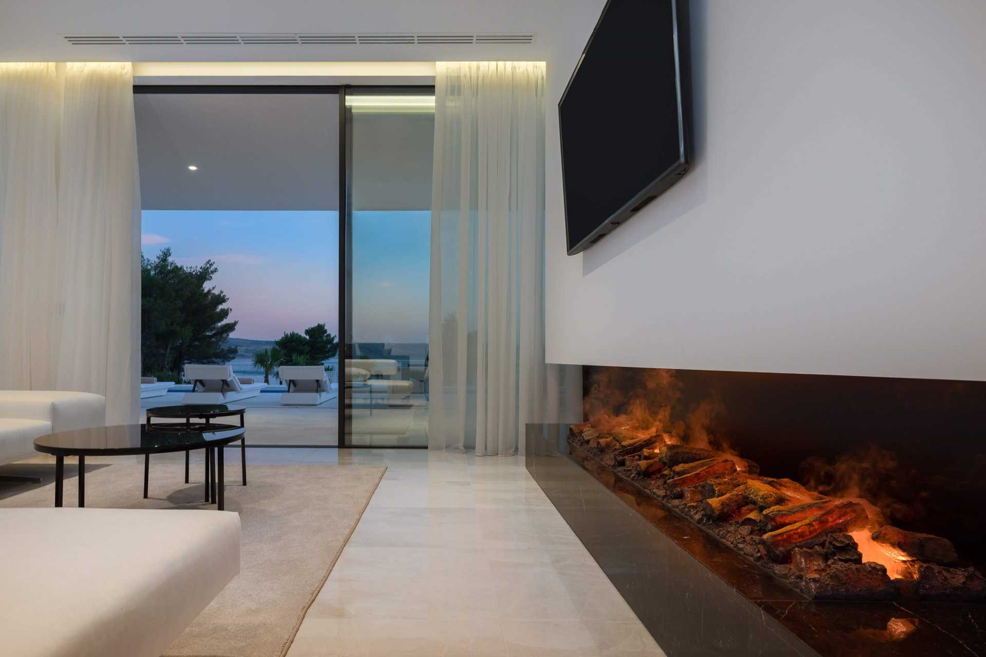 Luxury Villa Spectre with Pool