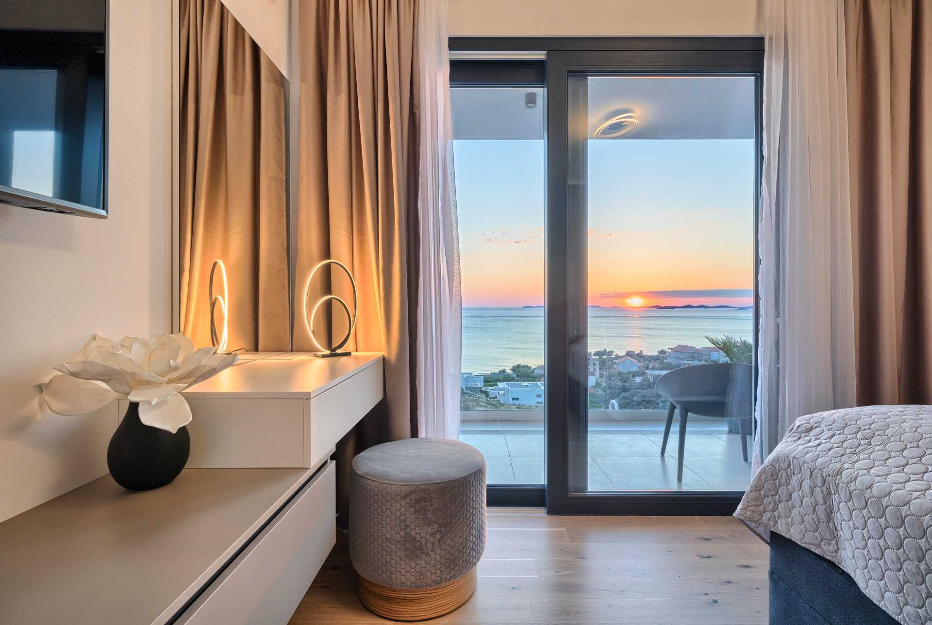 Villa Surfline with Pool