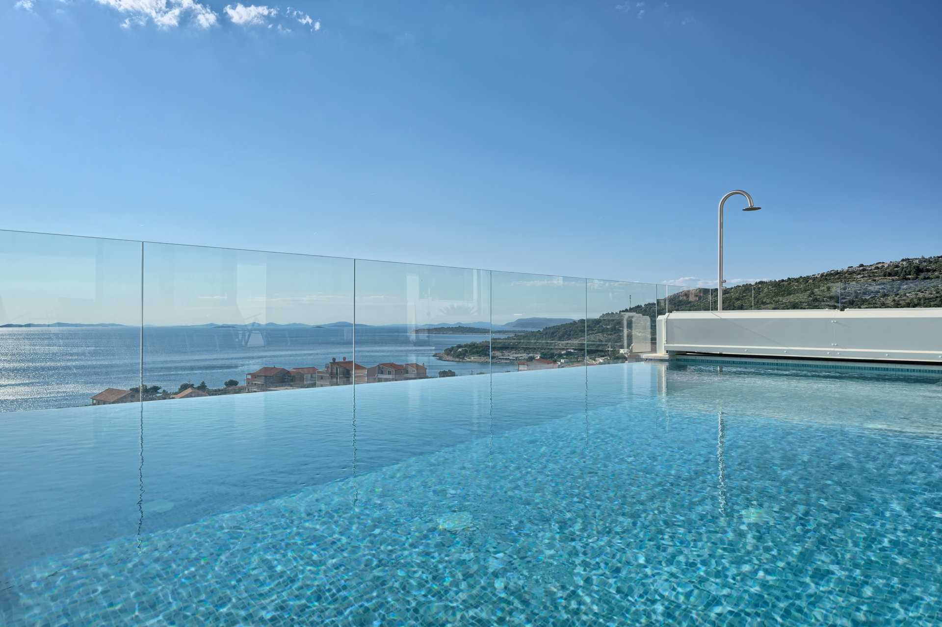 Villa Surfline with Pool