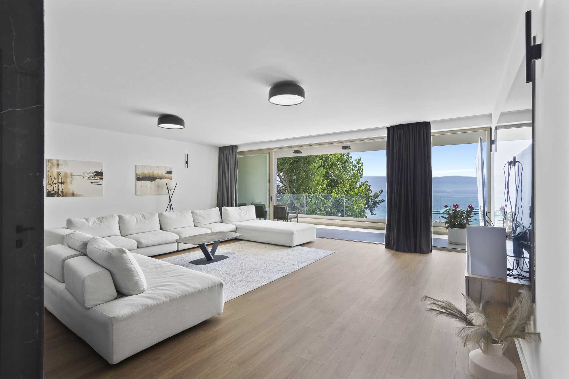 Villa Summer Drift uz plažu s bazenom
