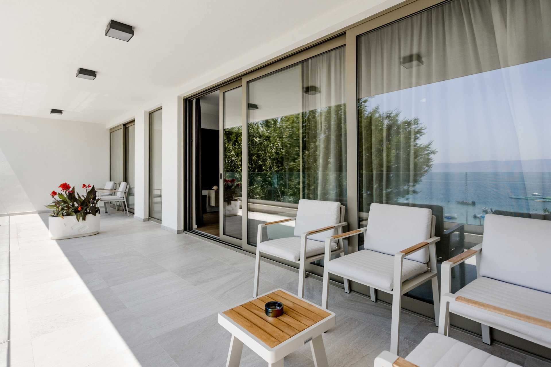 Villa Summer Drift uz plažu s bazenom