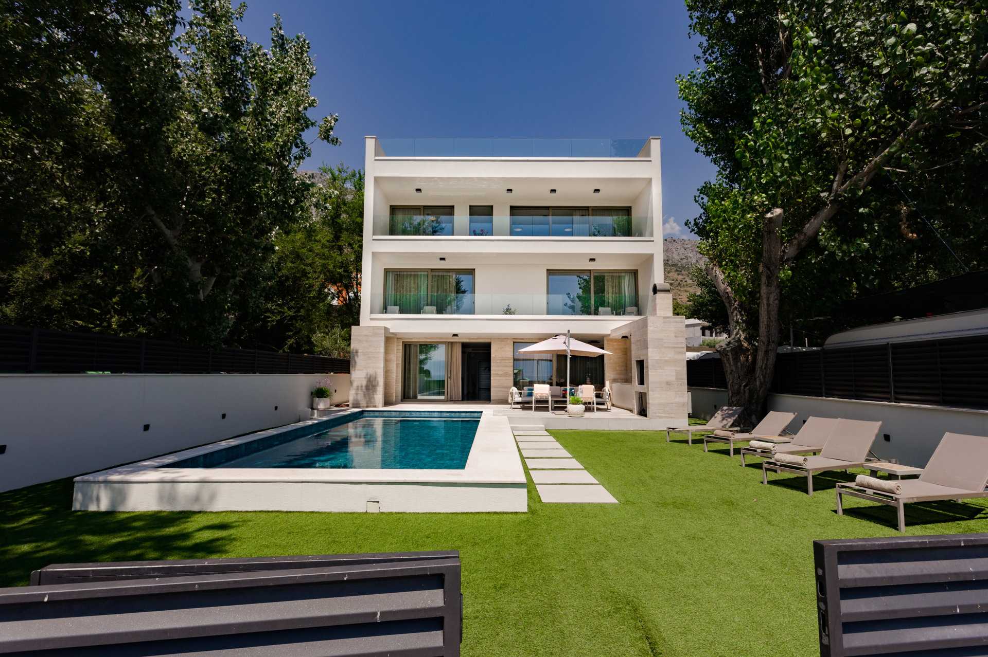 Villa Summer Drift uz plažu s bazenom