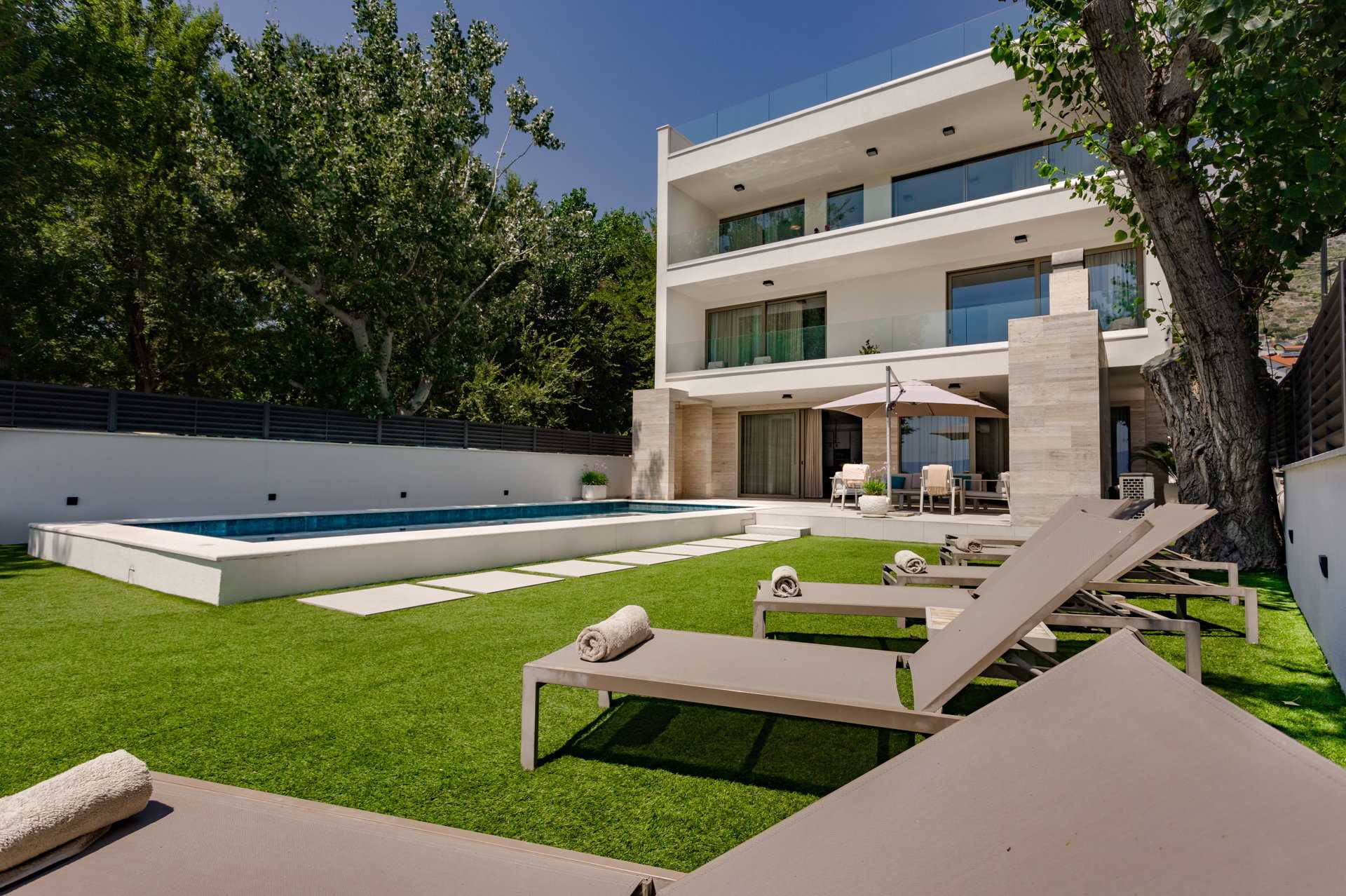 Villa Summer Drift uz plažu s bazenom