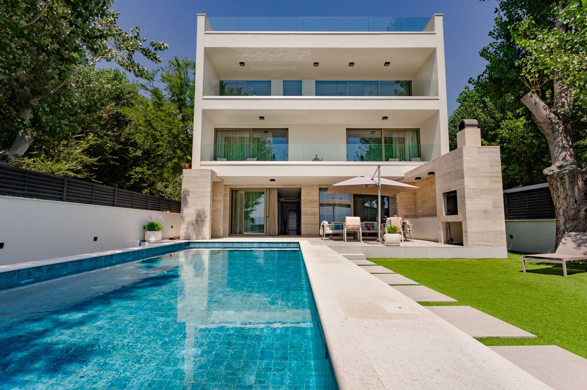 Villa Summer Drift uz plažu s bazenom