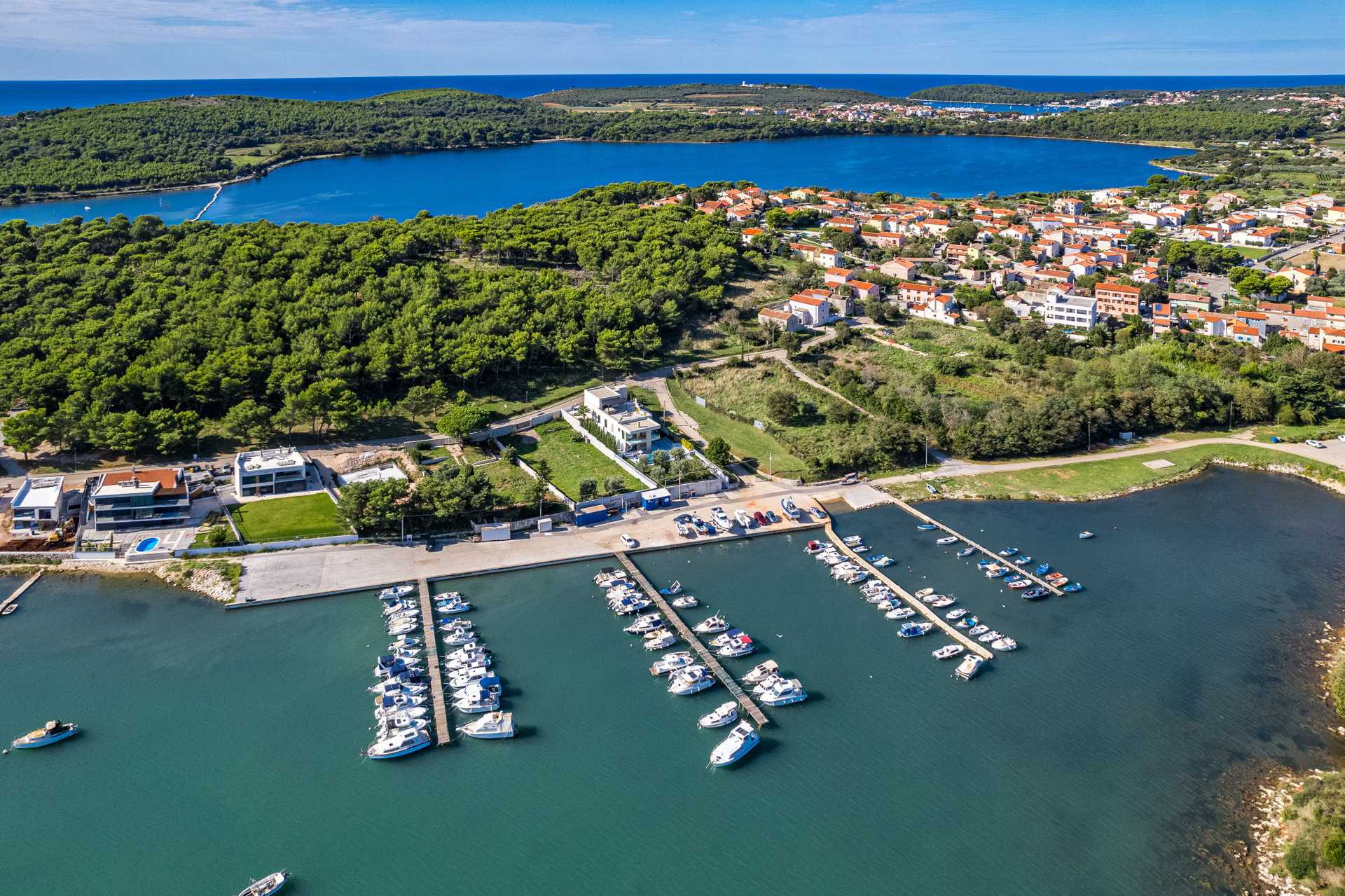 Vila uz plažu The Vibe s bazenom