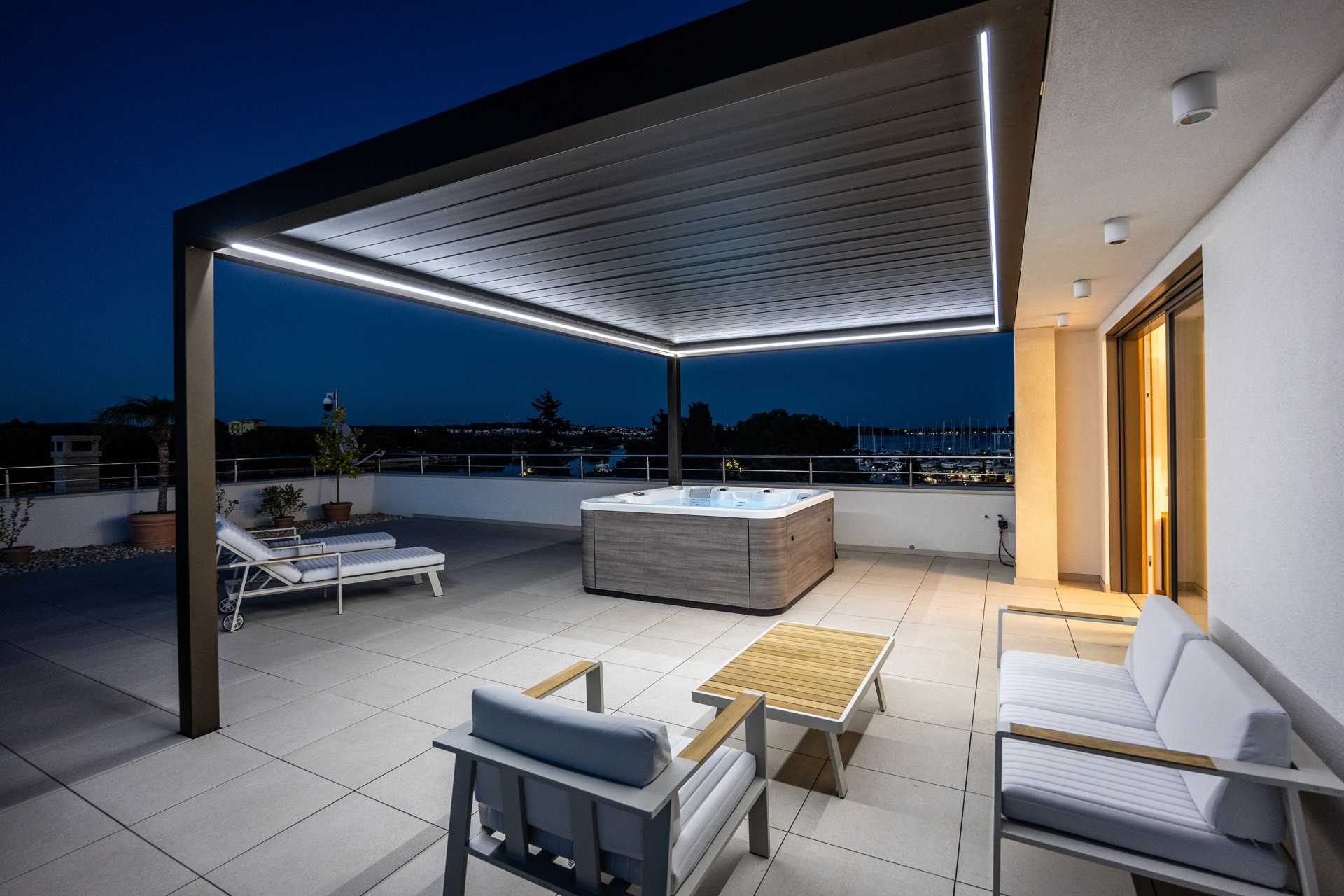 Vila uz plažu The Vibe s bazenom