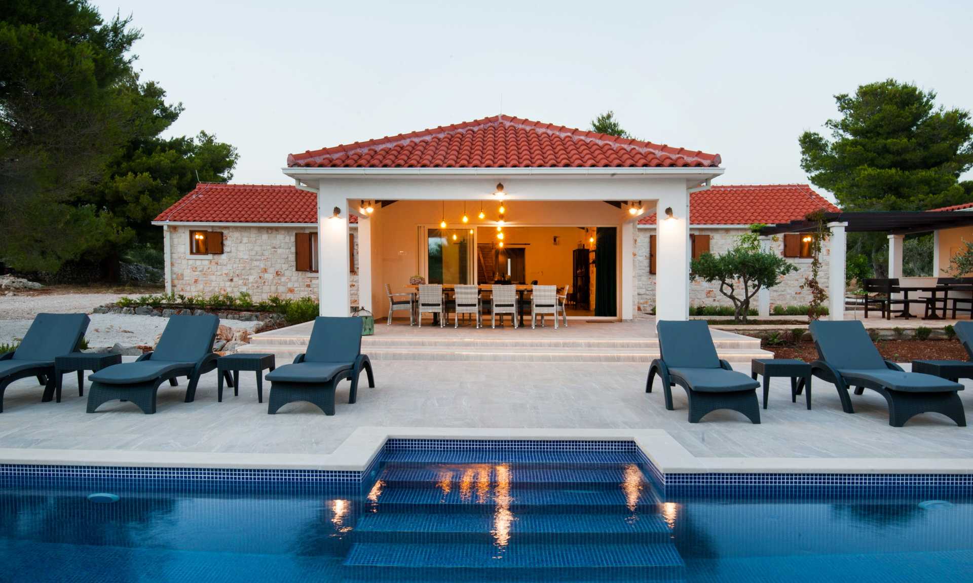 Villa Vaiana with Pool