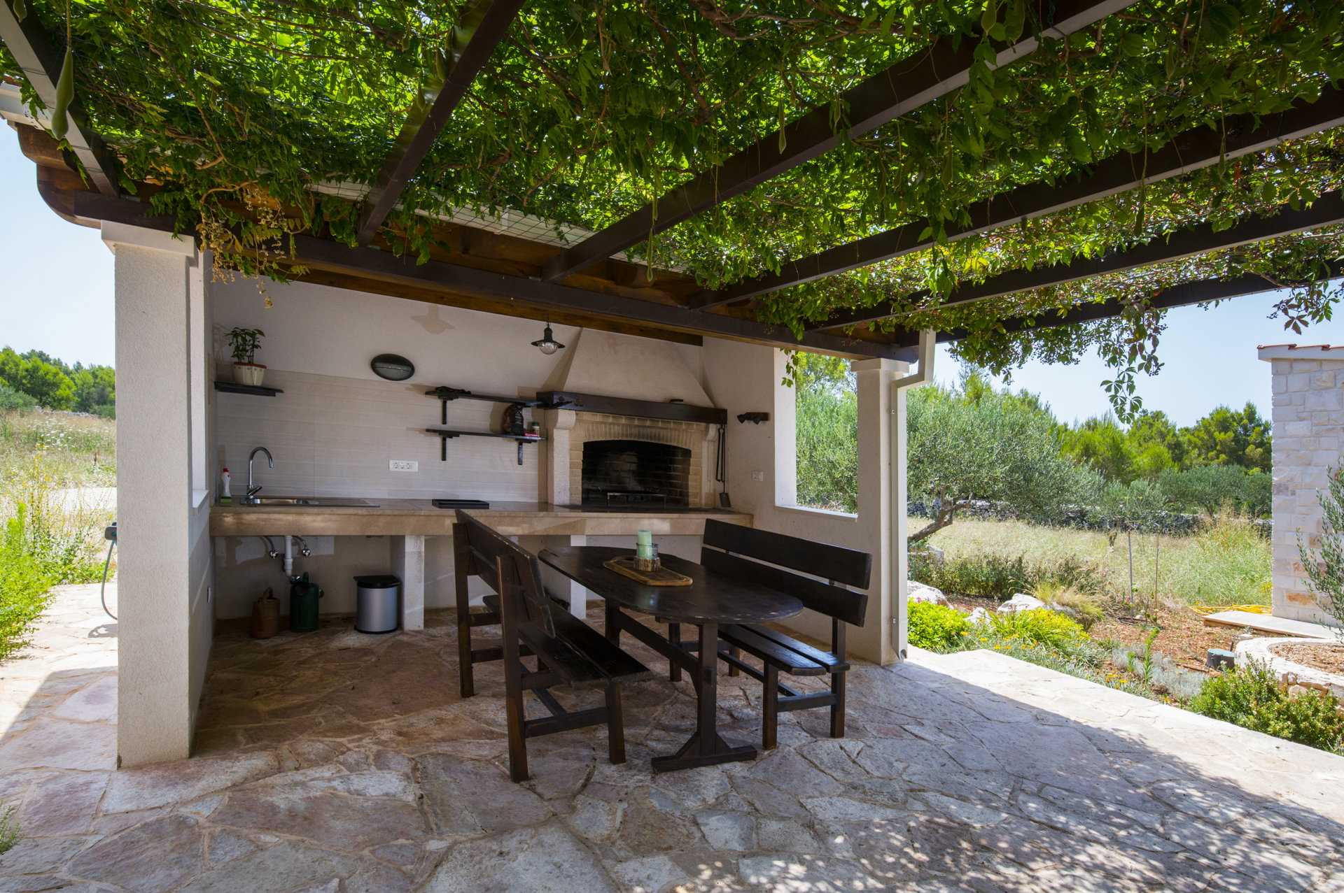 Villa Vaiana with Pool