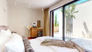 Modern Seaside Villa with Pool in Primošten