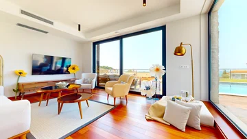 Modern Seaside Villa with Pool in Primošten