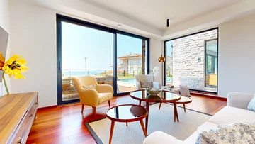 Modern Seaside Villa with Pool in Primošten