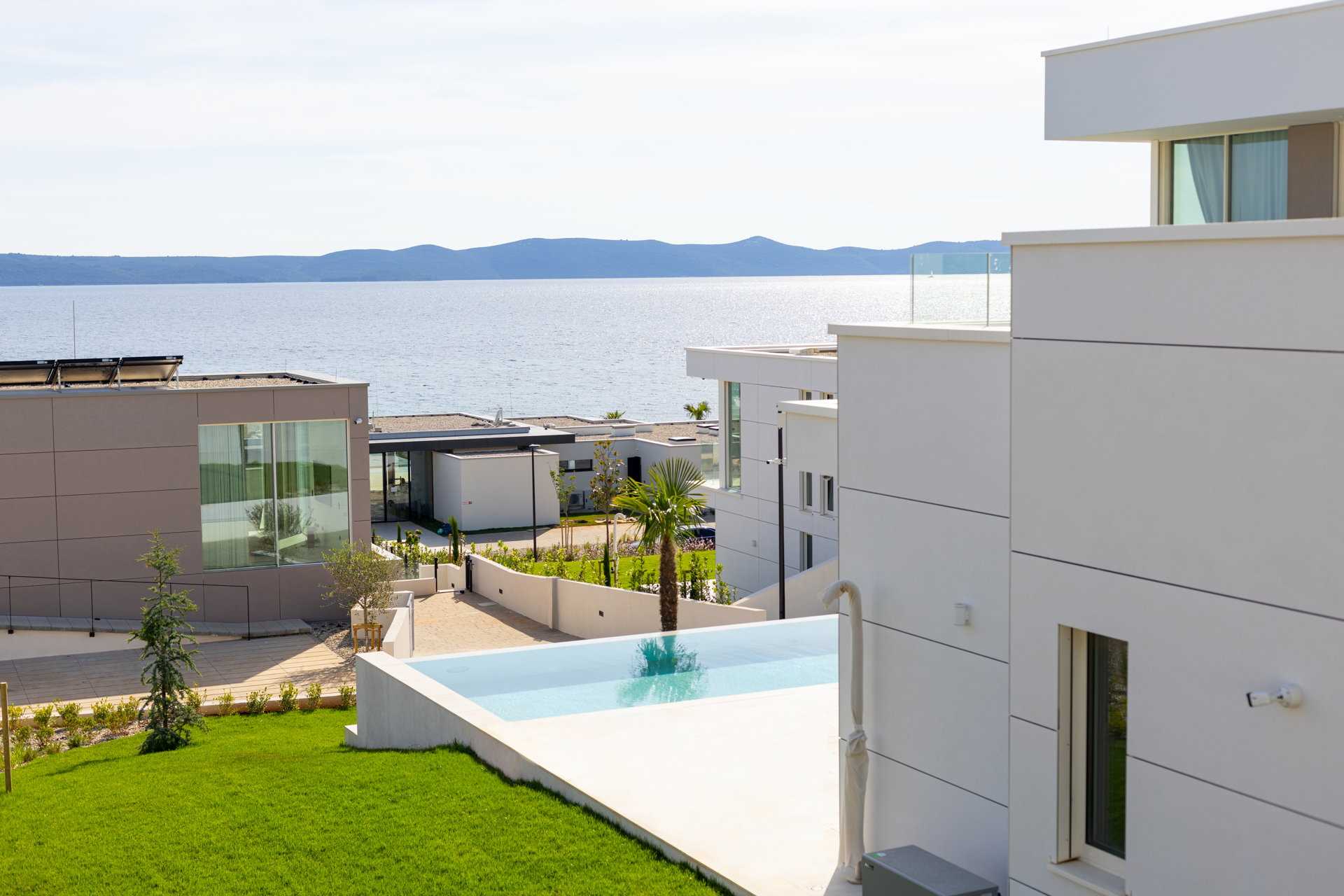 Villa Lusso Primo with Pool