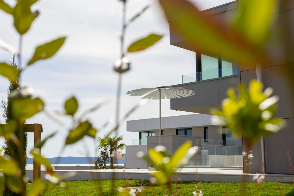 Modern Seaside Villa with Pool in Ugljan