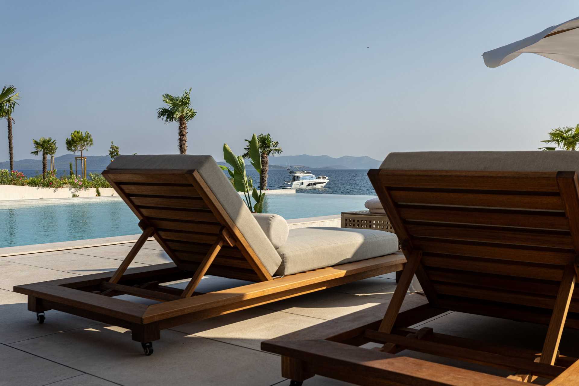 Villa Lusso Primo with Pool