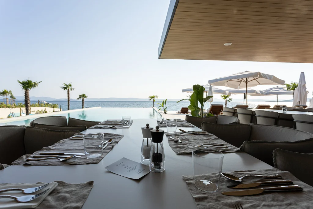 Modern Seaside Villa with Pool in Ugljan