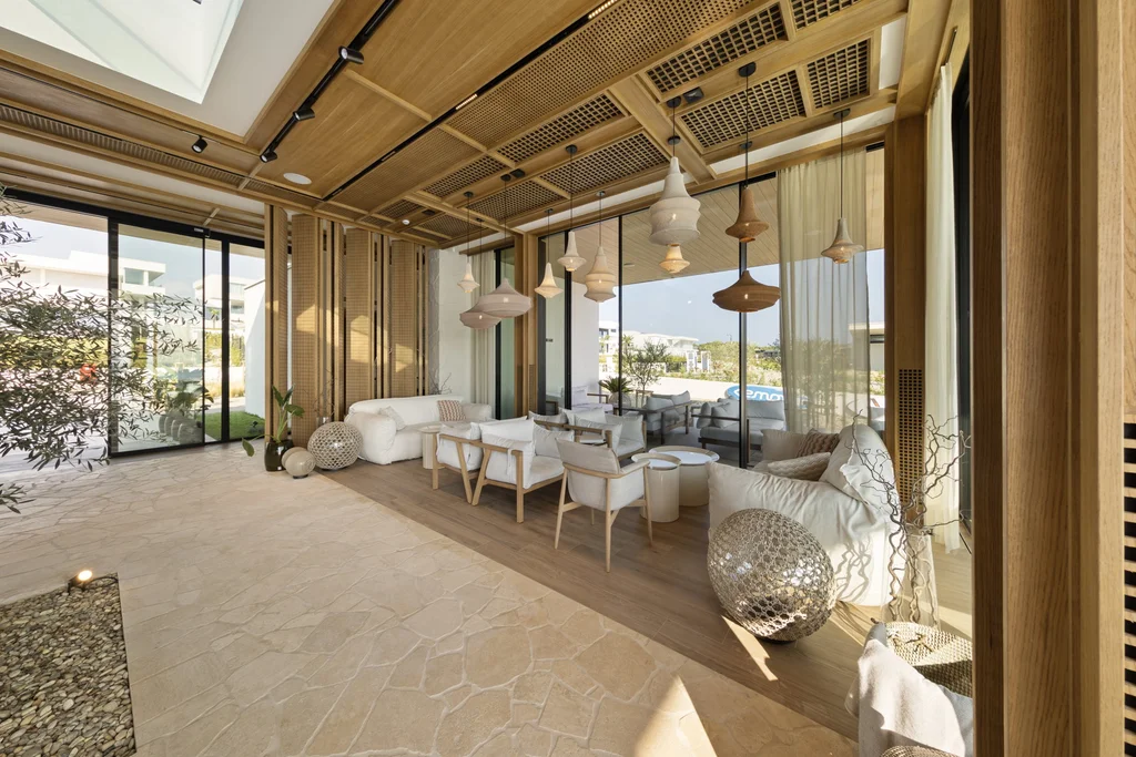 Modern Seaside Villa with Pool in Ugljan