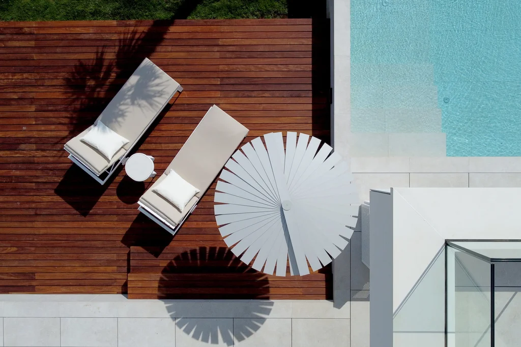 Modern Seaside Villa with Pool in Ugljan