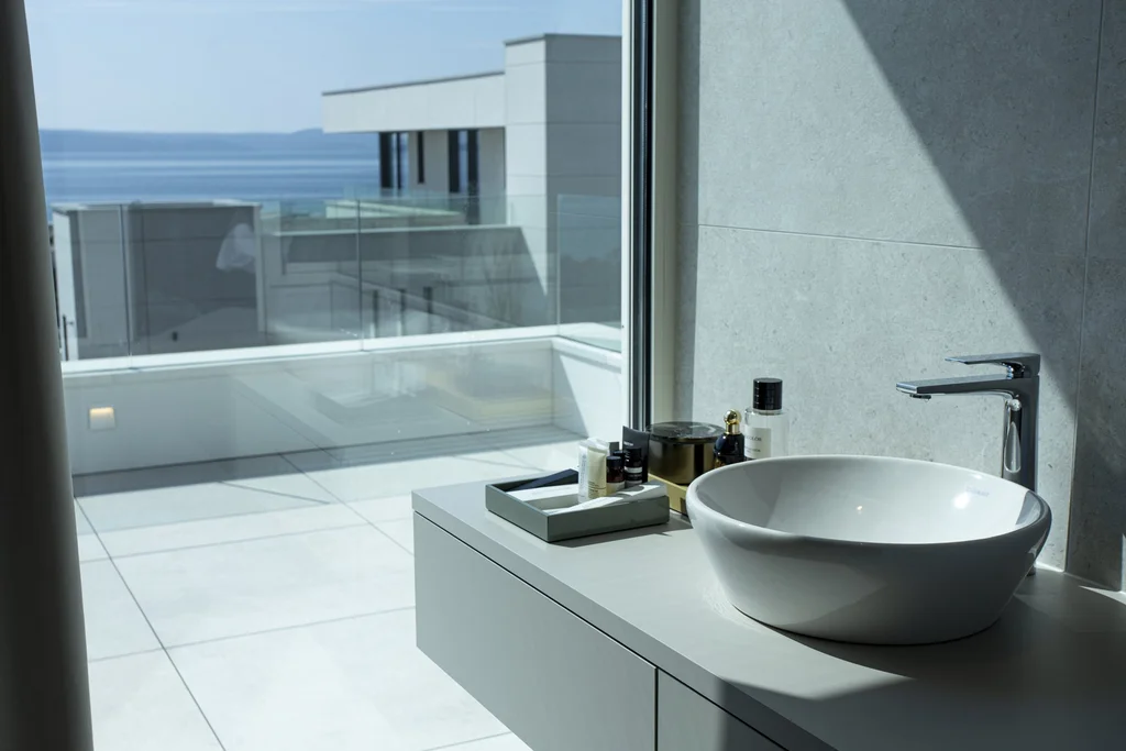 Modern Seaside Villa with Pool in Ugljan