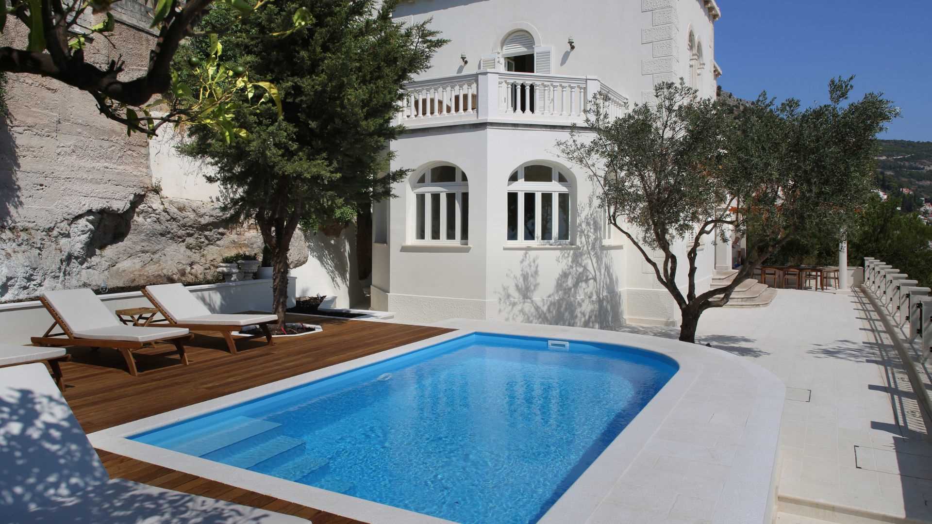 Villa Del Capitano with Pool