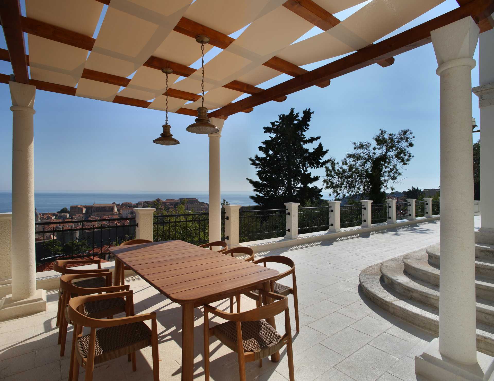 Villa Del Capitano with Pool