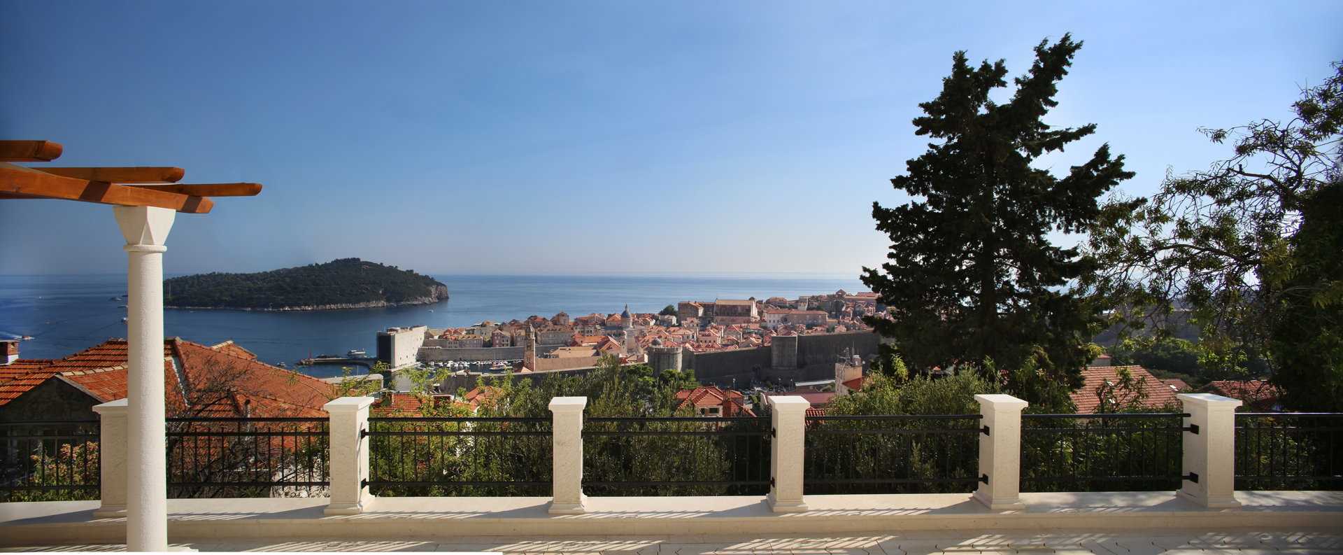 Villa Del Capitano with Pool