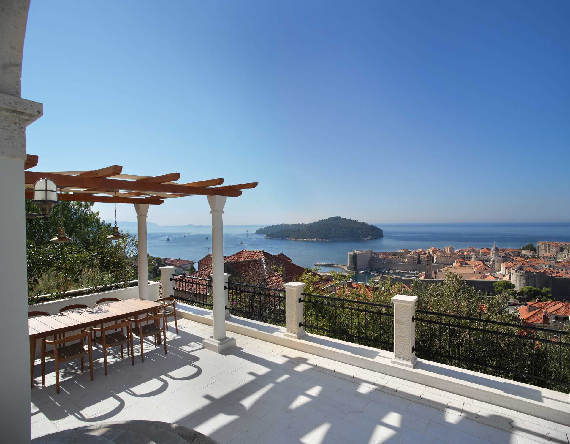 Villa Del Capitano with Pool