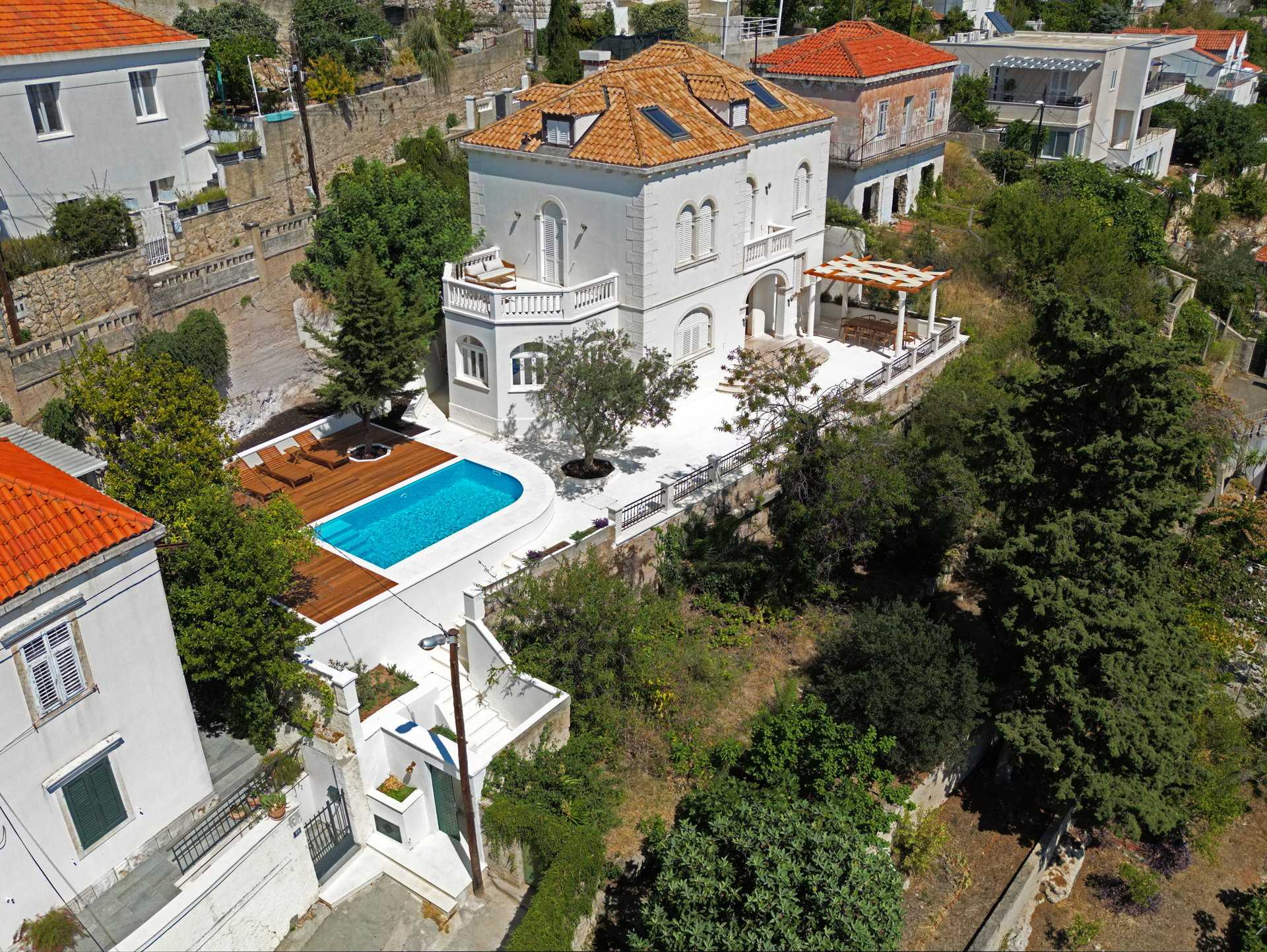 Villa Del Capitano with Pool