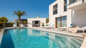 Modern Villa Retreat with Heated Pool in Rogoznica