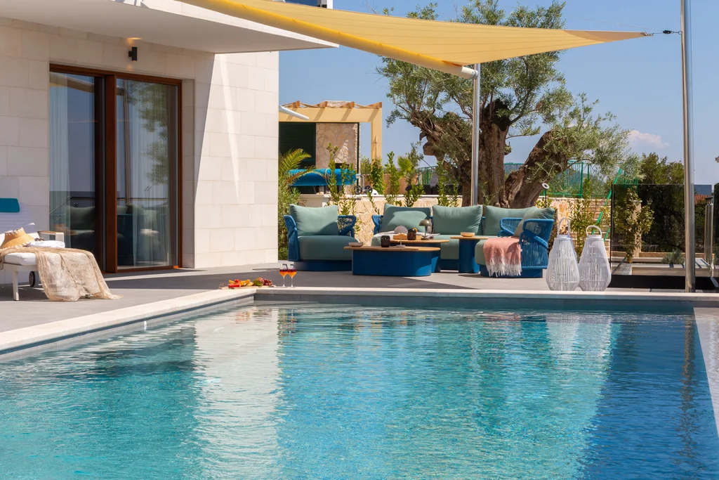 Modern Villa Retreat with Heated Pool in Rogoznica
