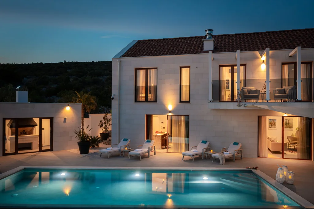 Modern Villa Retreat with Heated Pool in Rogoznica