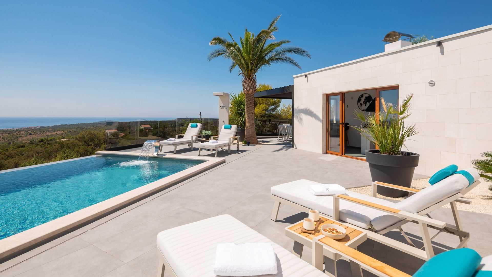 Villa Bacci di Sole with Pool