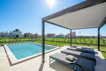 Modern Villa With Pool and Garden in Krnica