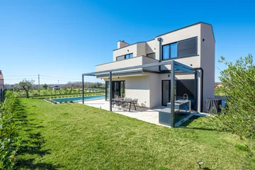 Modern Villa With Pool and Garden in Krnica