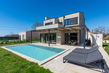 Contemporary Villa with Pool in Krnica