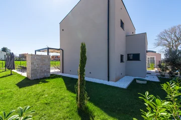Contemporary Villa with Pool in Krnica