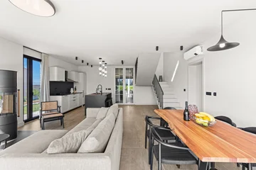 Contemporary Villa with Pool in Krnica