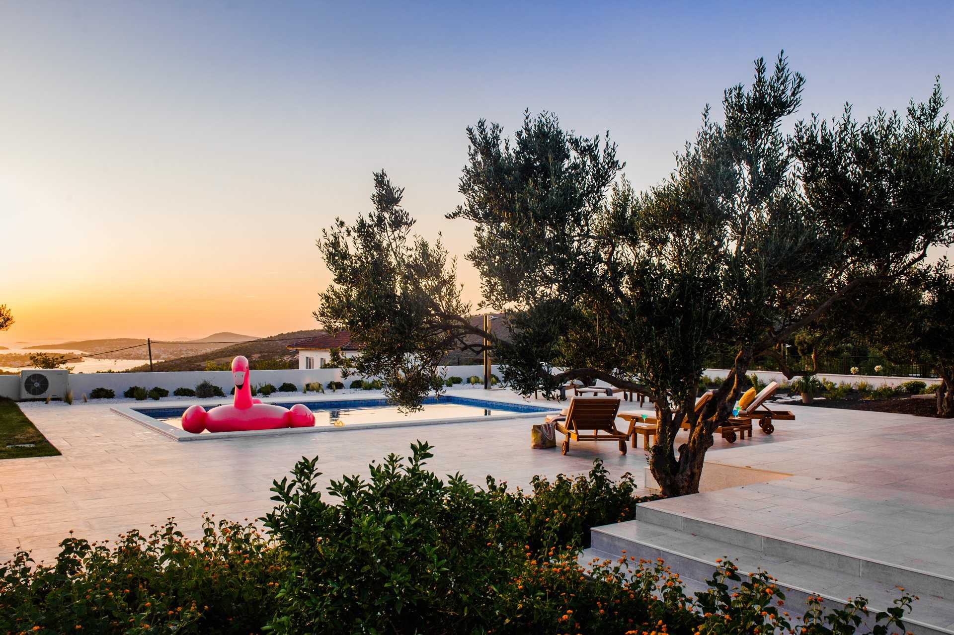 Villa Volare with Pool