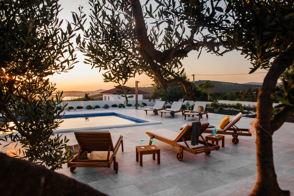 Villa Volare s bazenom