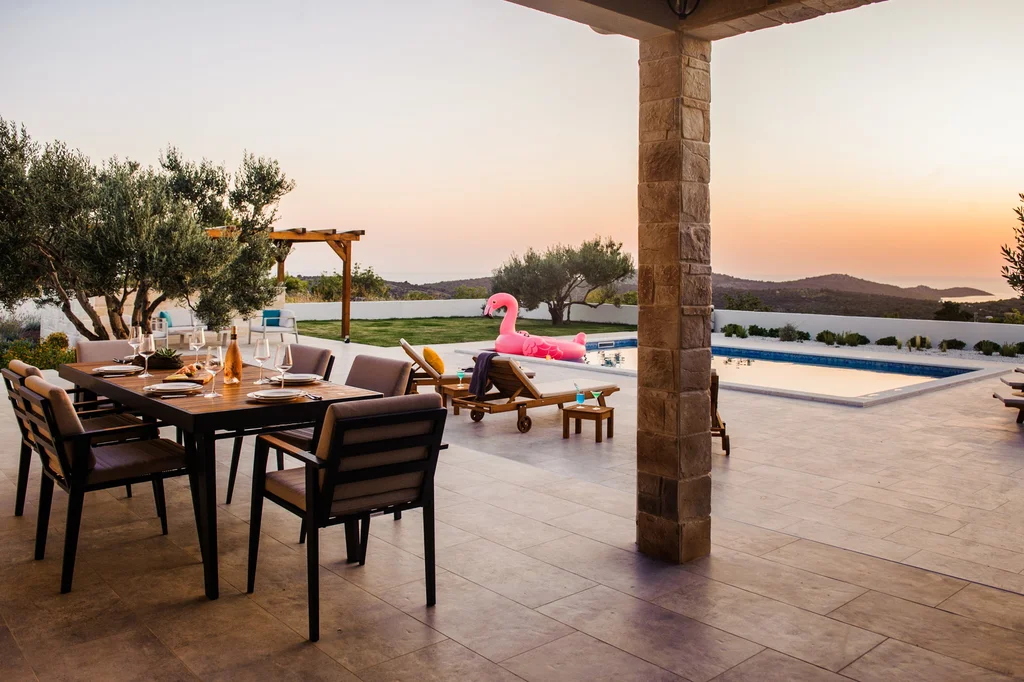 Villa Volare s bazenom