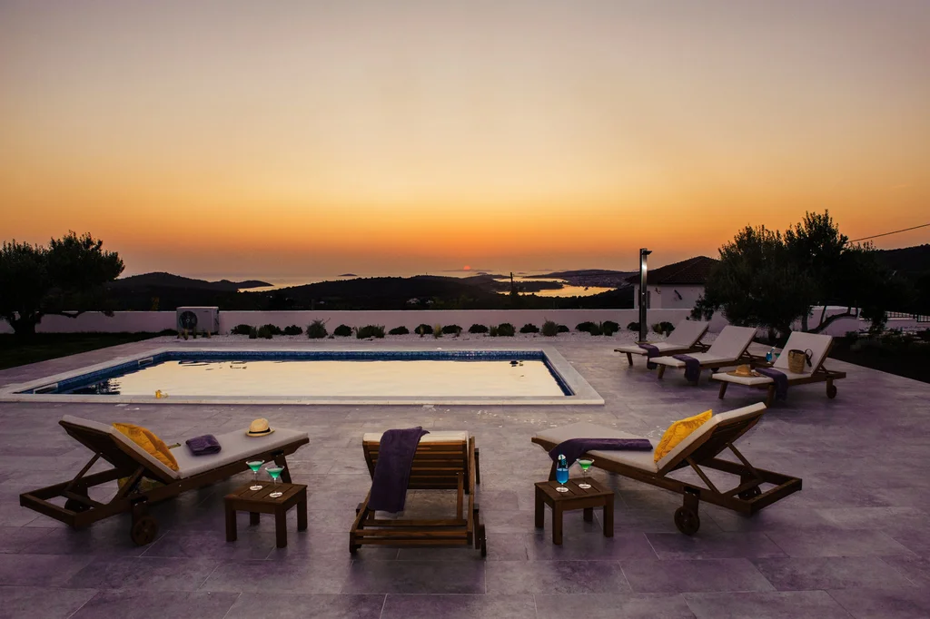 Villa Volare s bazenom