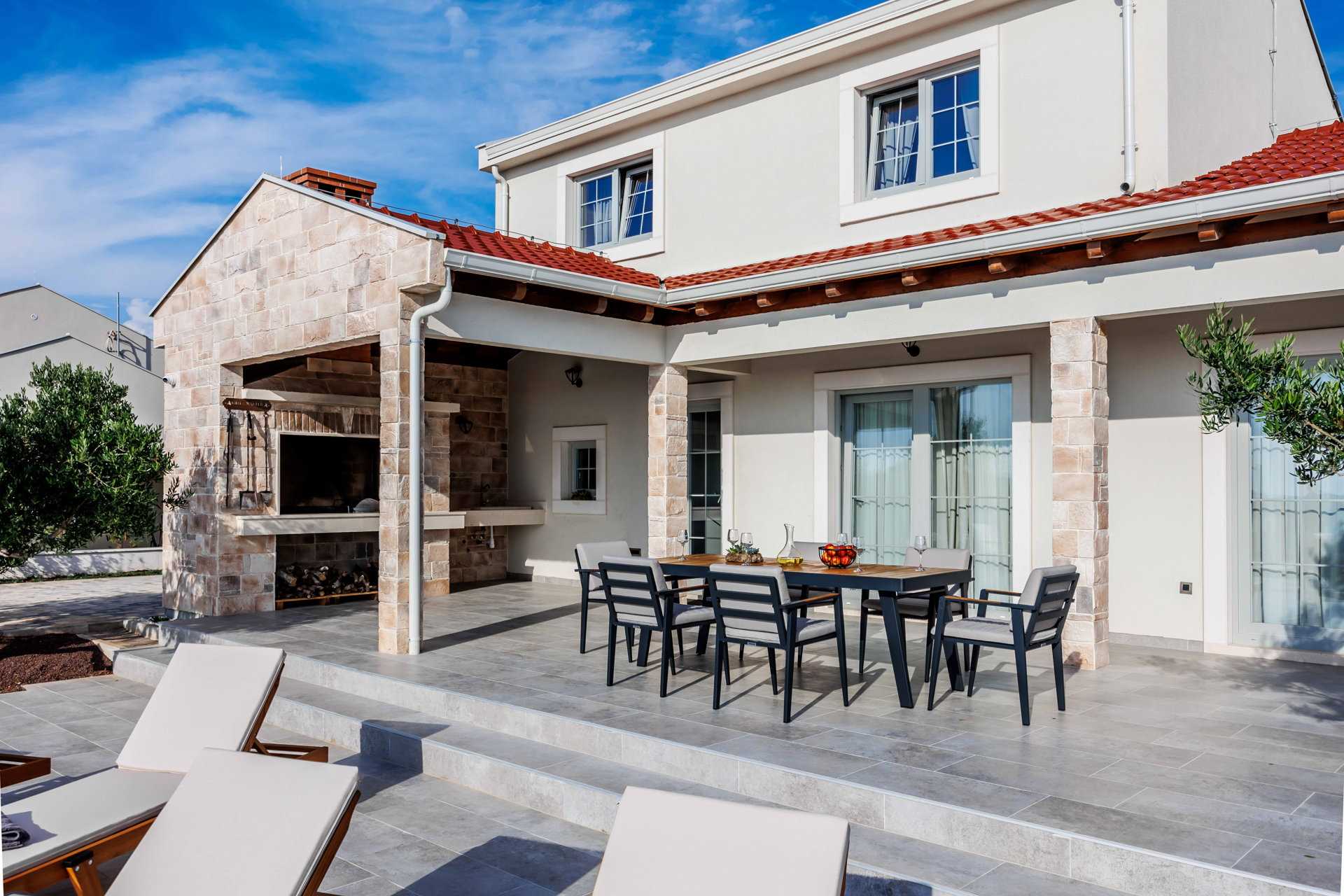 Villa Volare with Pool