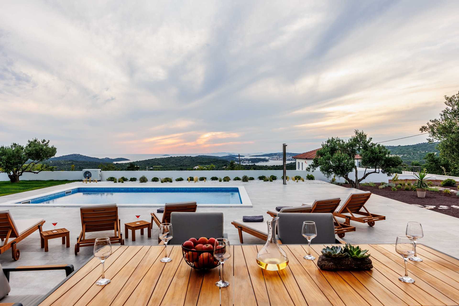 Villa Volare with Pool