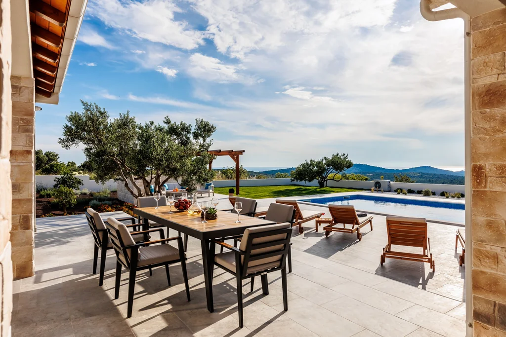 Villa Volare s bazenom